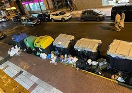 Imagen reciente de unos contenedores rebosando basura en Las Palmas de Gran Canaria.