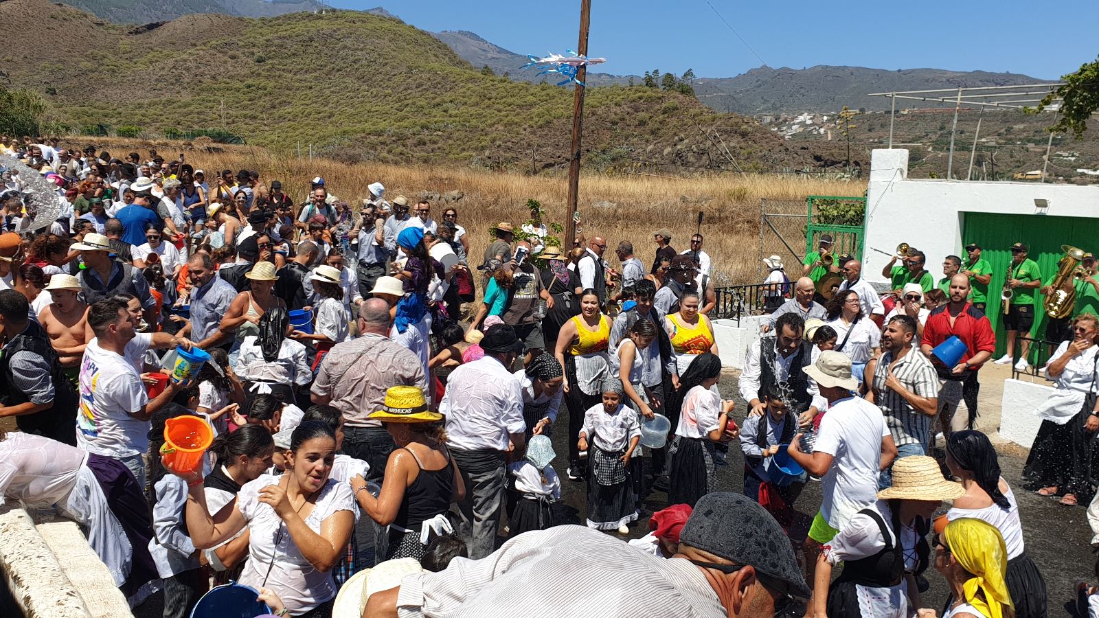 El agua no tiene edad en Lomo Magullo