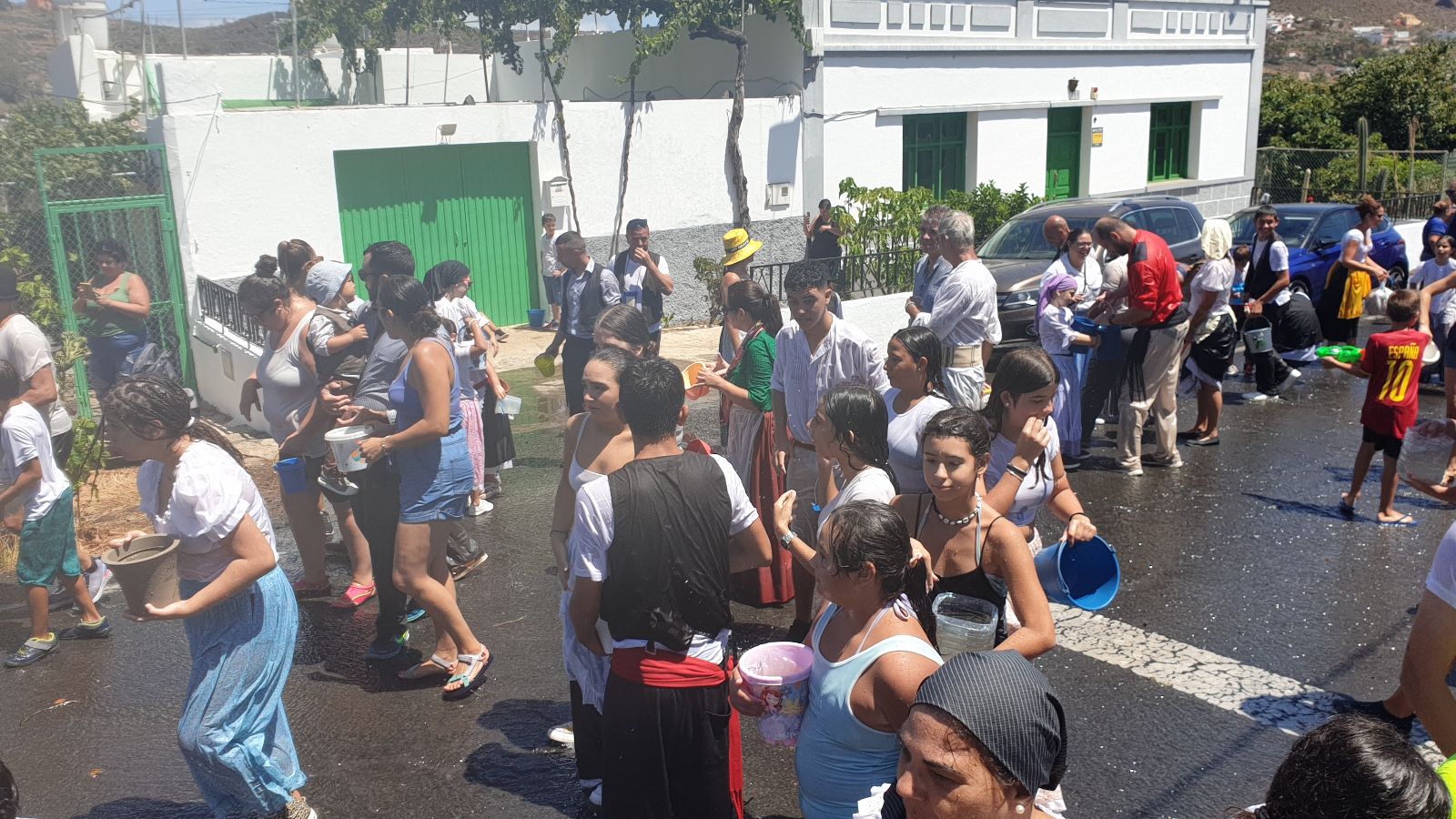 El agua no tiene edad en Lomo Magullo