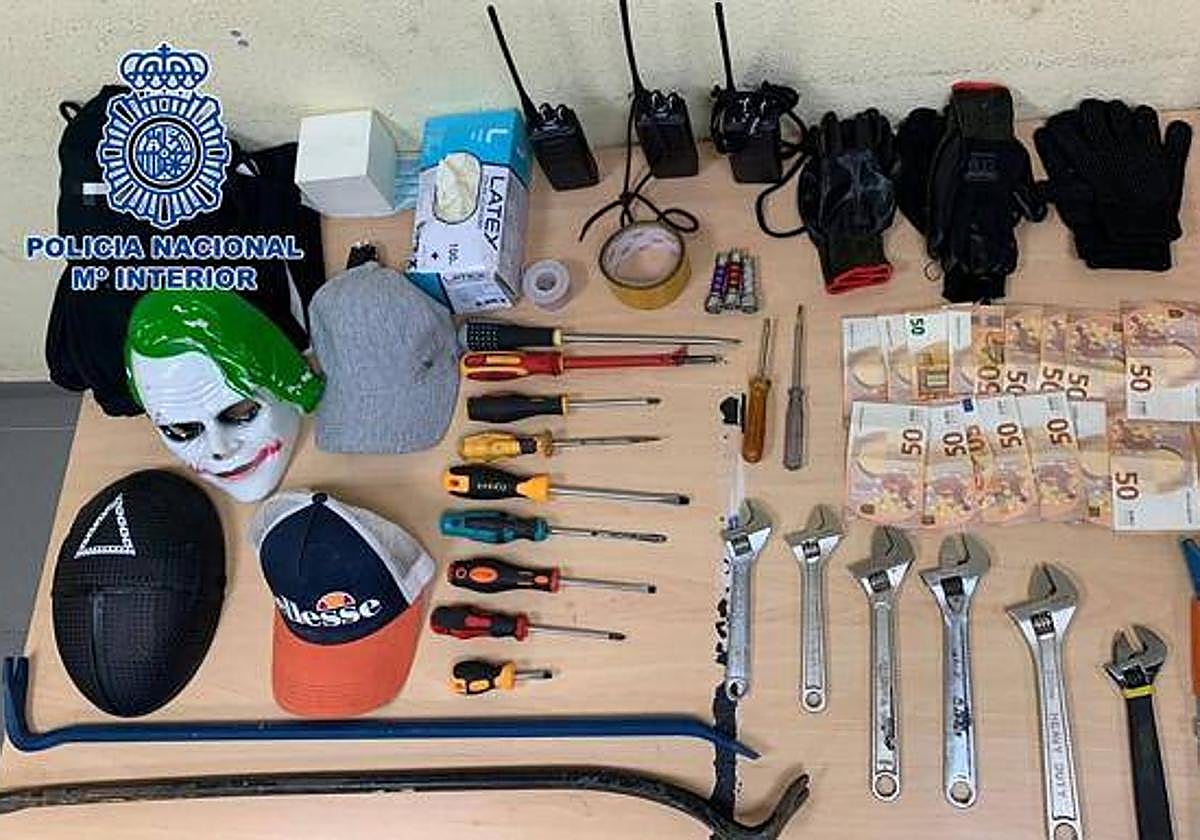 Imagen del material incautado por la Policía Nacional a esta banda de ladrones.