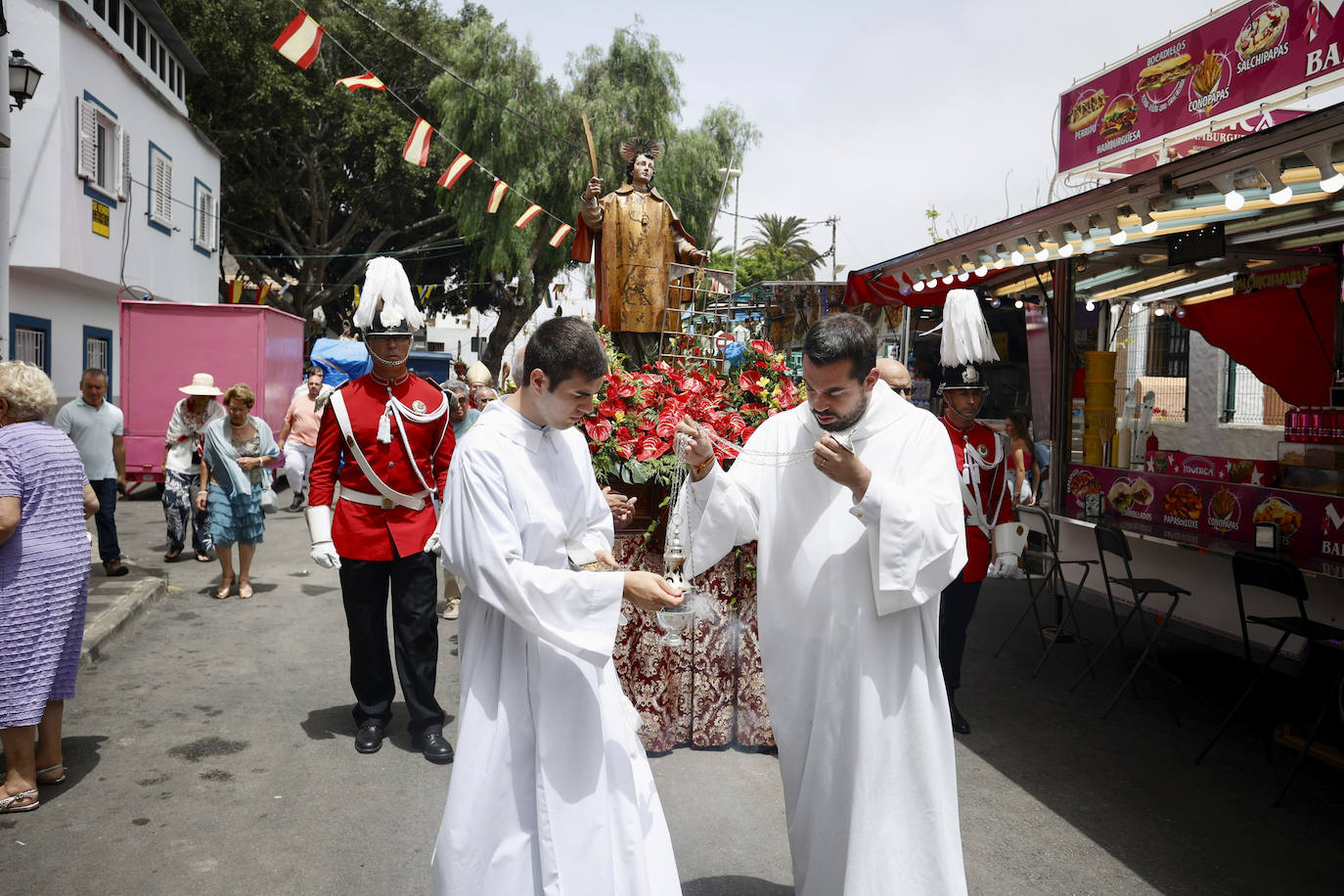 Imagen de San Lorenzo durante la procesión.