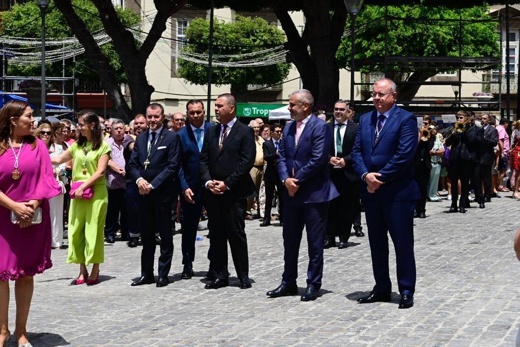 La Virgen de Guía sale en procesión por las calles del pueblo