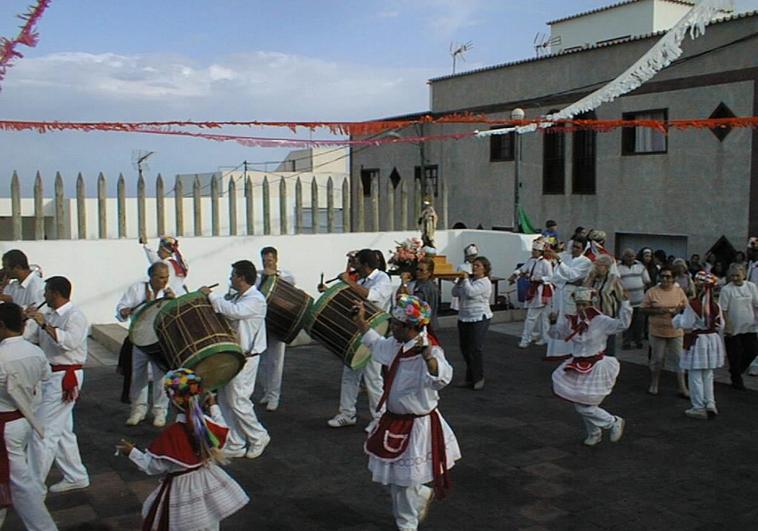 El Cabildo reprocha un uso fraudulento del baile herreño en Tenerife