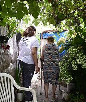 Imagen secundaria 2 - La soledad encuentra acompañantes en Valleseco