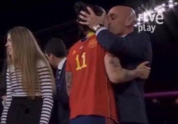 Encuesta: ¿Le pareció correcto el beso de Rubiales a Jenni Hermoso en el Mundial?