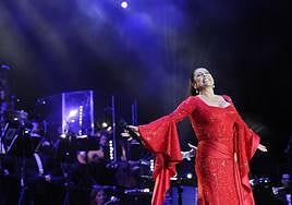 Imagen de Isabel Pantoja en su último concierto en el Gran Canaria Arena.