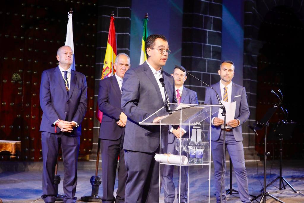 Noche de &#039;honores&#039; en Teror