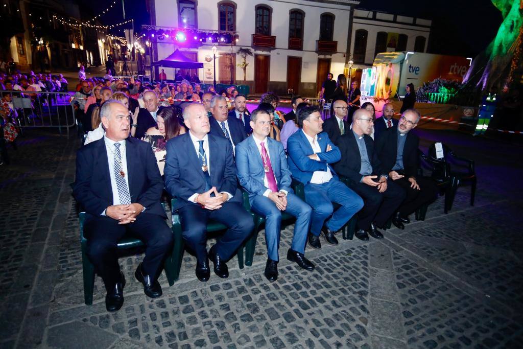 Noche de &#039;honores&#039; en Teror