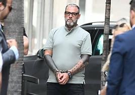 José Miguel A.V., conocido como el Gallego, vuelve al bar Estrella tras cometer el crimen.