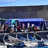 Rescatan un cayuco con 47 personas en aguas próximas a Gran Canaria