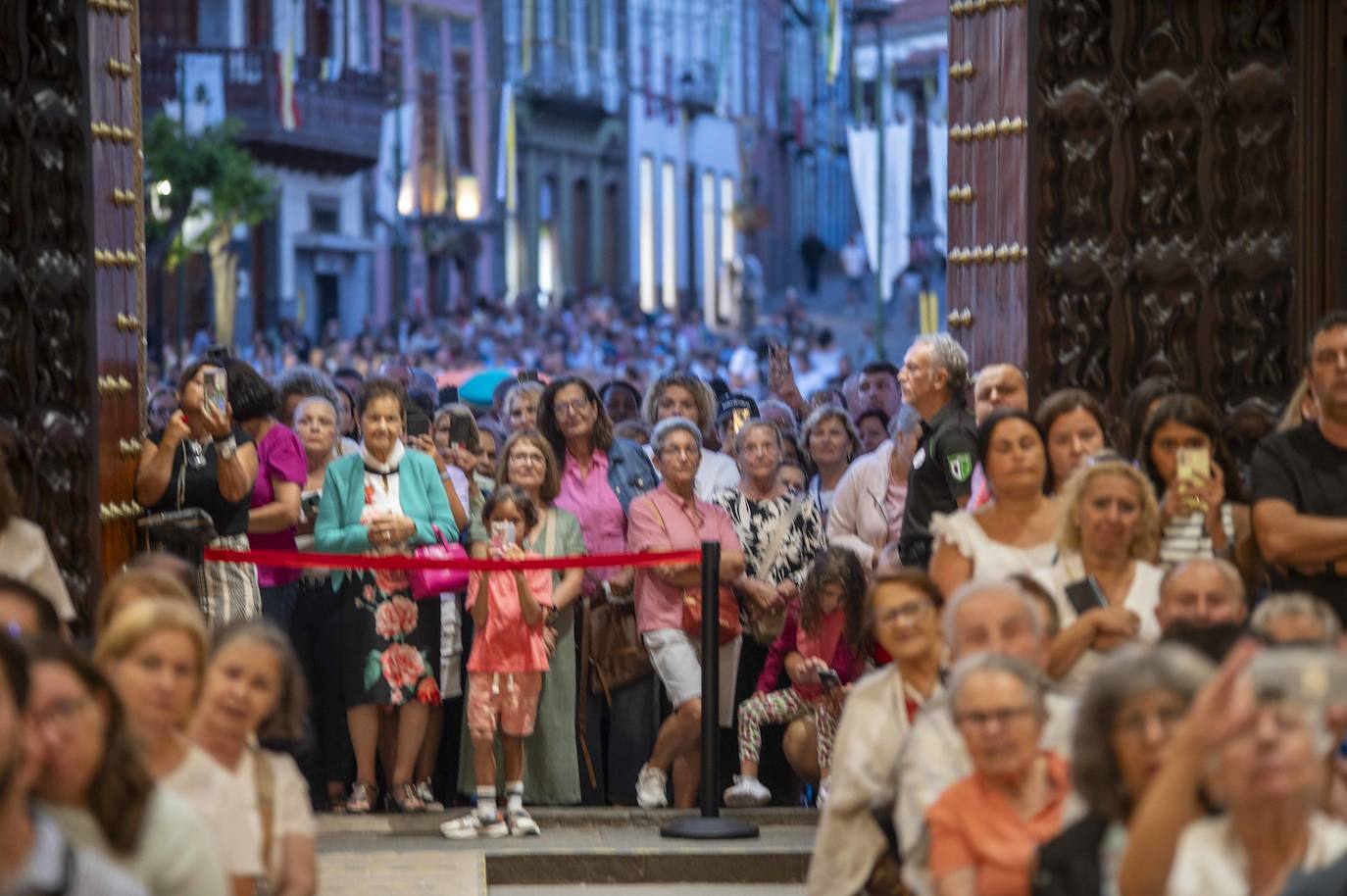 La bajada de la Virgen del Pino del Camarín, en imágenes
