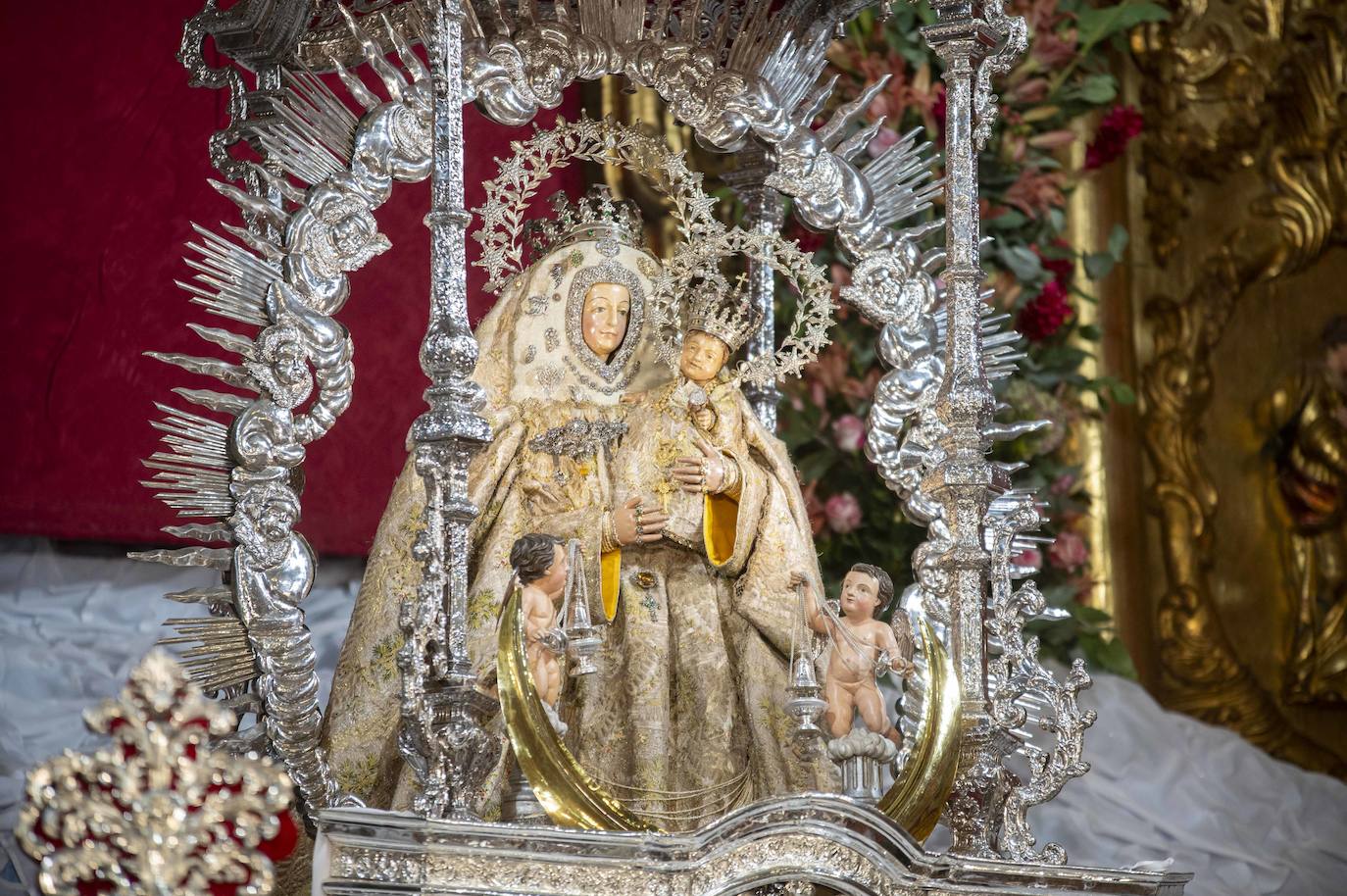 La bajada de la Virgen del Pino del Camarín, en imágenes