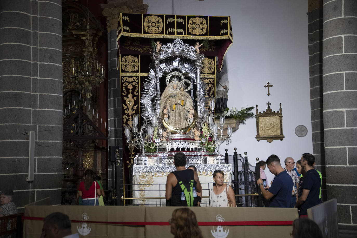 Teror empieza a coger color y ambiente antes de los platos fuertes del Pino