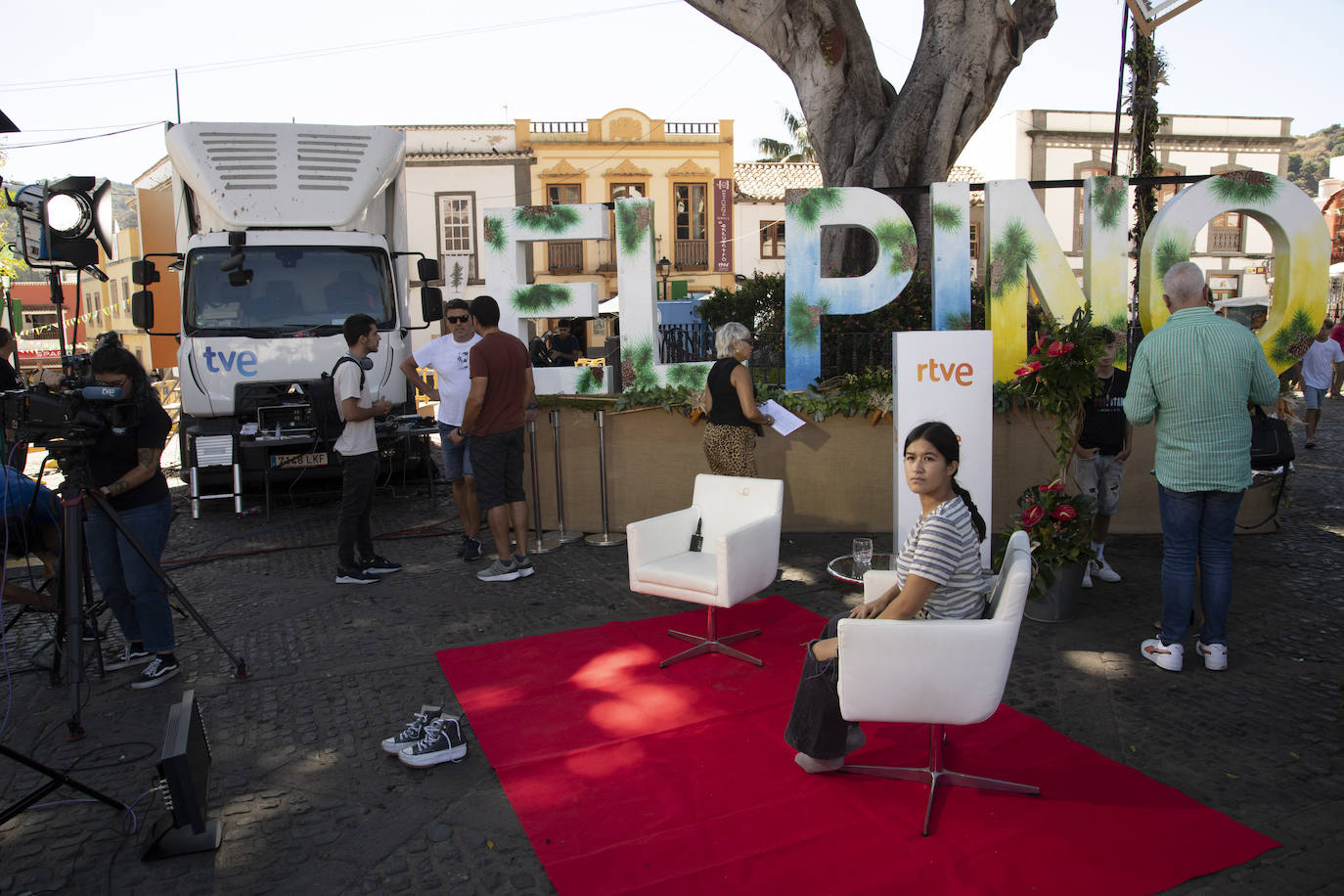 Teror empieza a coger color y ambiente antes de los platos fuertes del Pino
