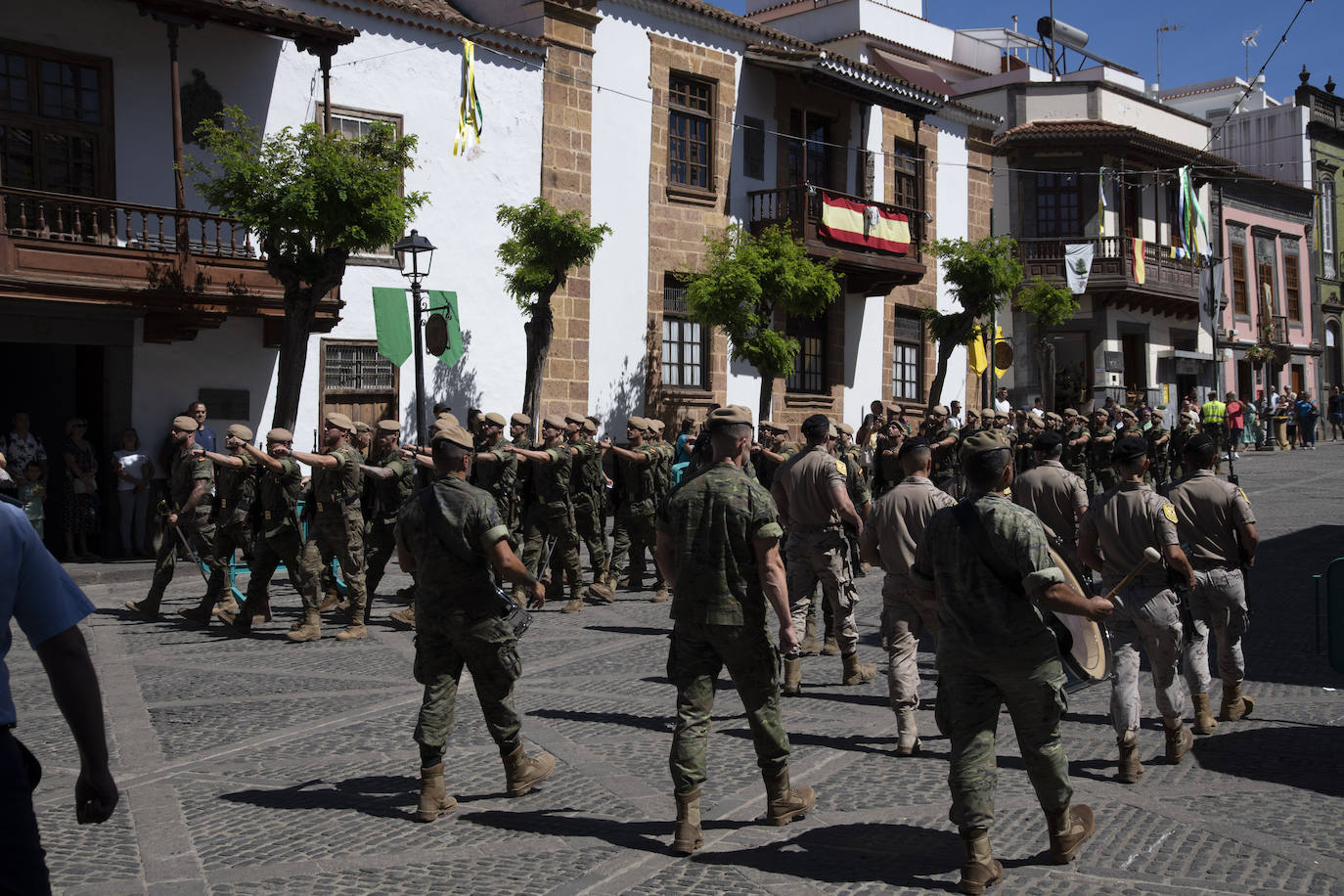 Teror empieza a coger color y ambiente antes de los platos fuertes del Pino