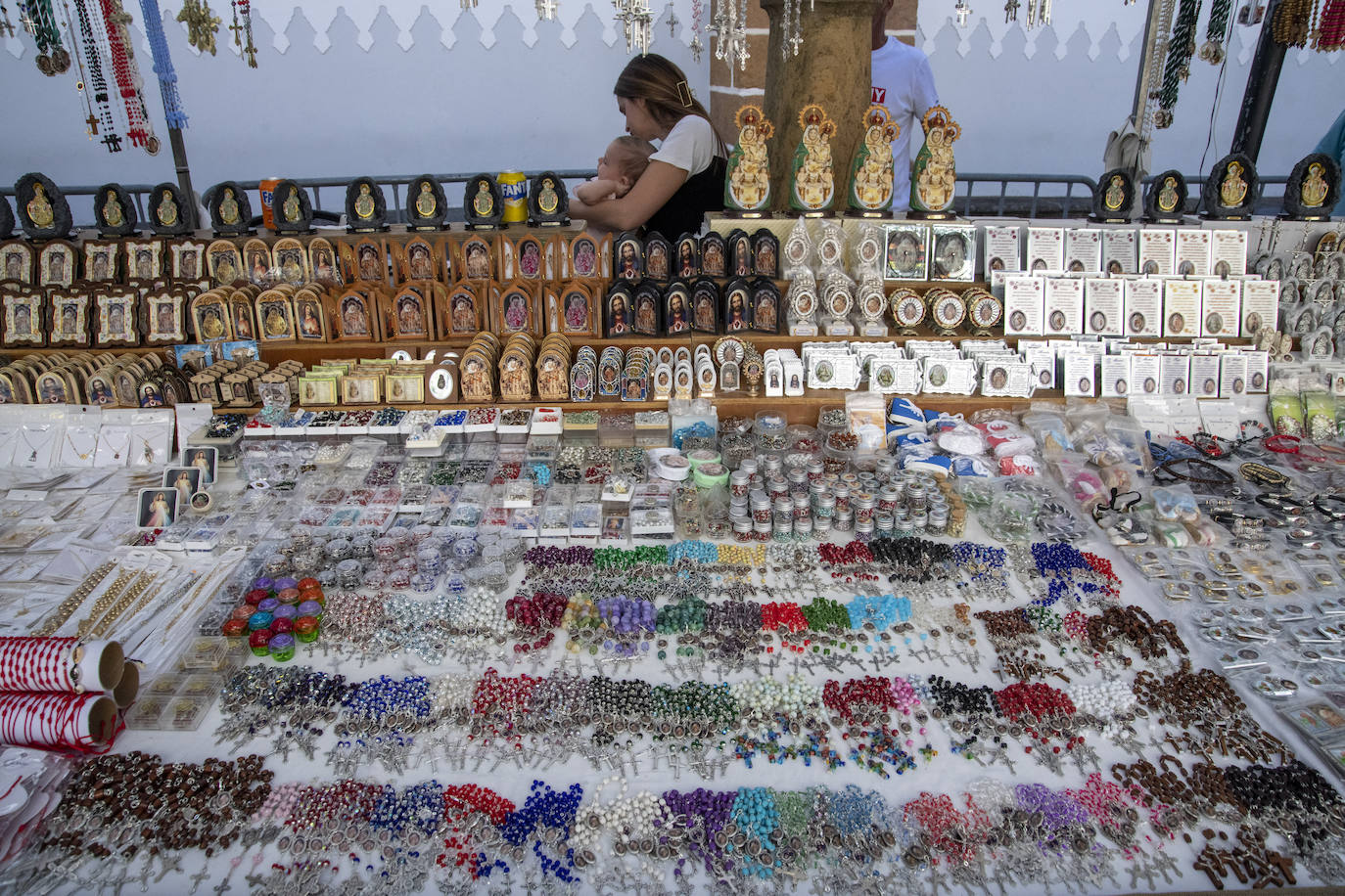 Teror empieza a coger color y ambiente antes de los platos fuertes del Pino