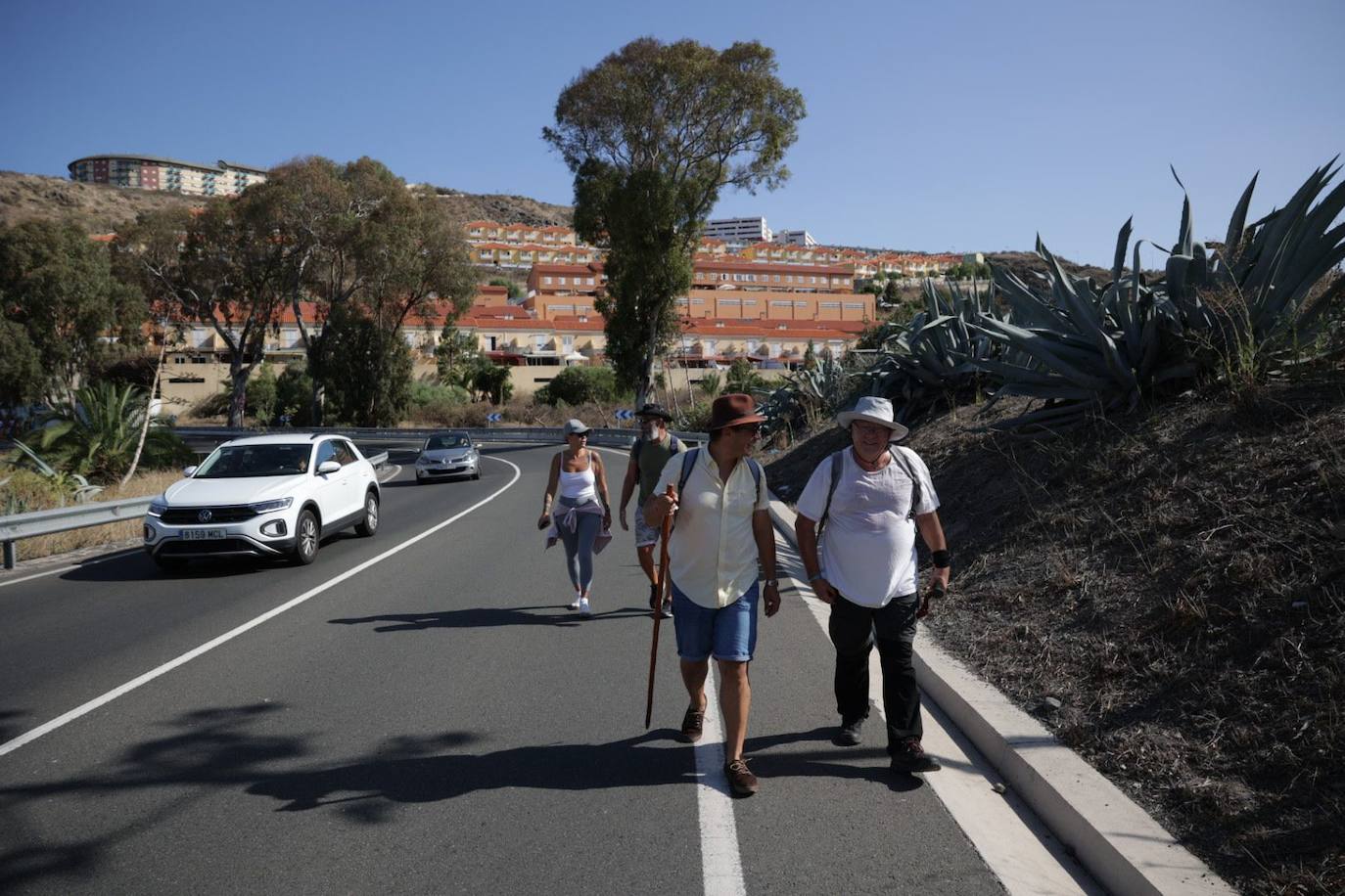 Los peregrinos empiezan su camino hacia Teror