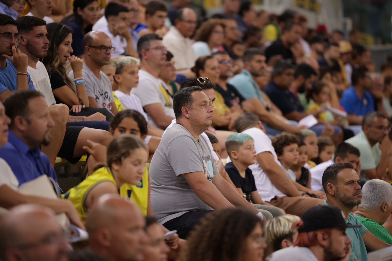 Puertas abiertas al espectáculo en el Arena