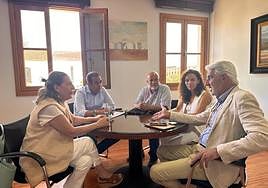 Encuentro Cabildo-Cámara de Comercio.