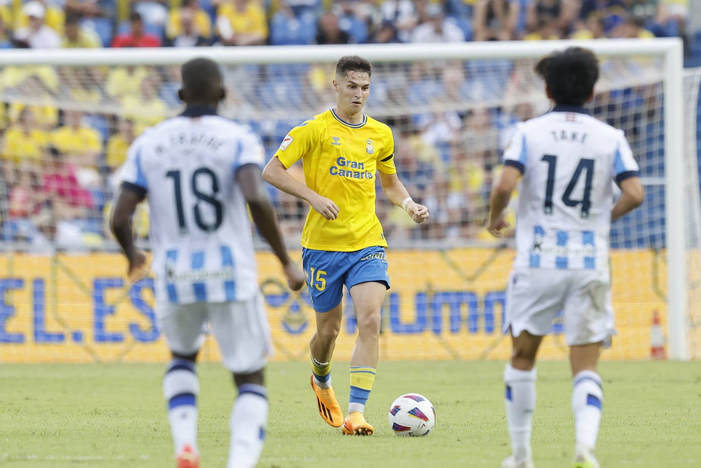 Mika Mármol, ante la Real.