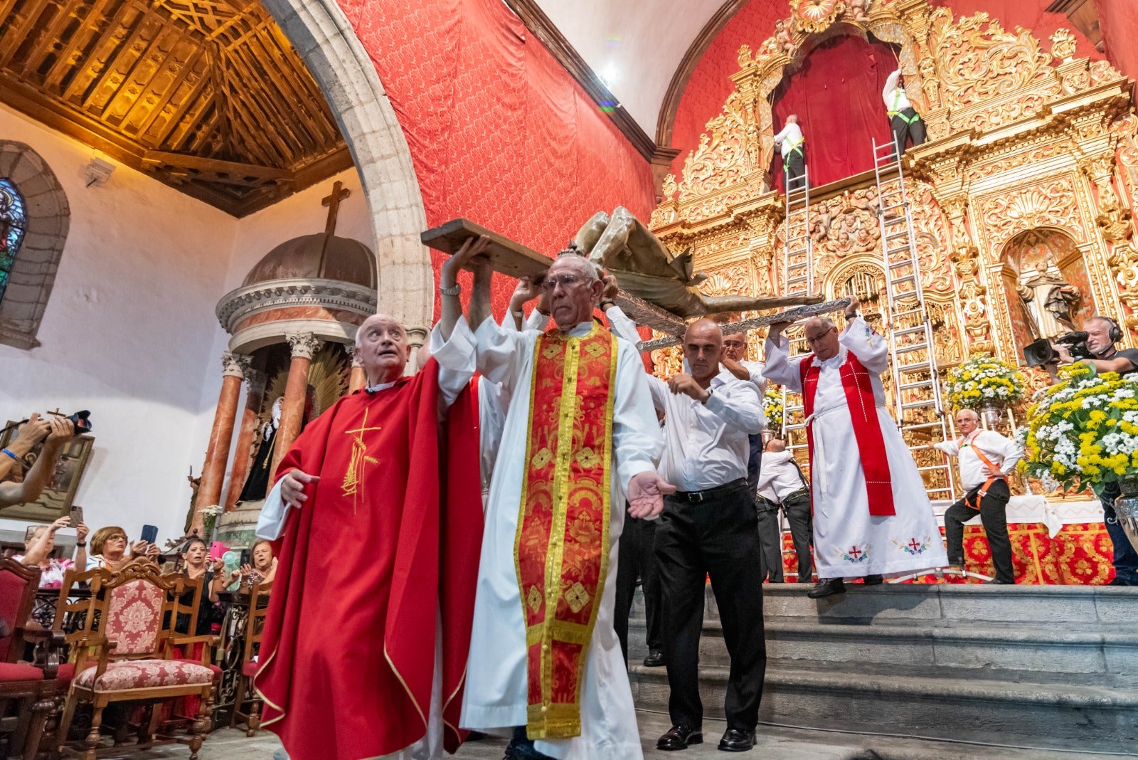 La Bajada del Santísimo Cristo de Telde, en imágenes