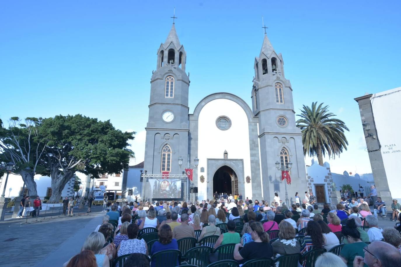 La Bajada del Santísimo Cristo de Telde, en imágenes