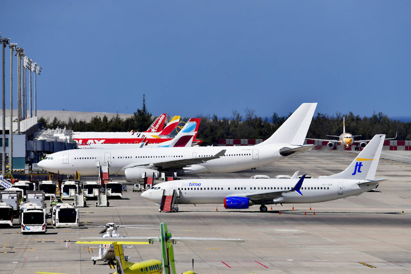Aviones en el aeropuerto de Gran Canaria.