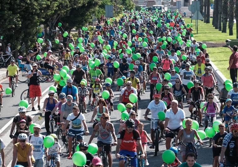 La bicicleta vuelve a la Avenida Marítima por la semana de la movilidad