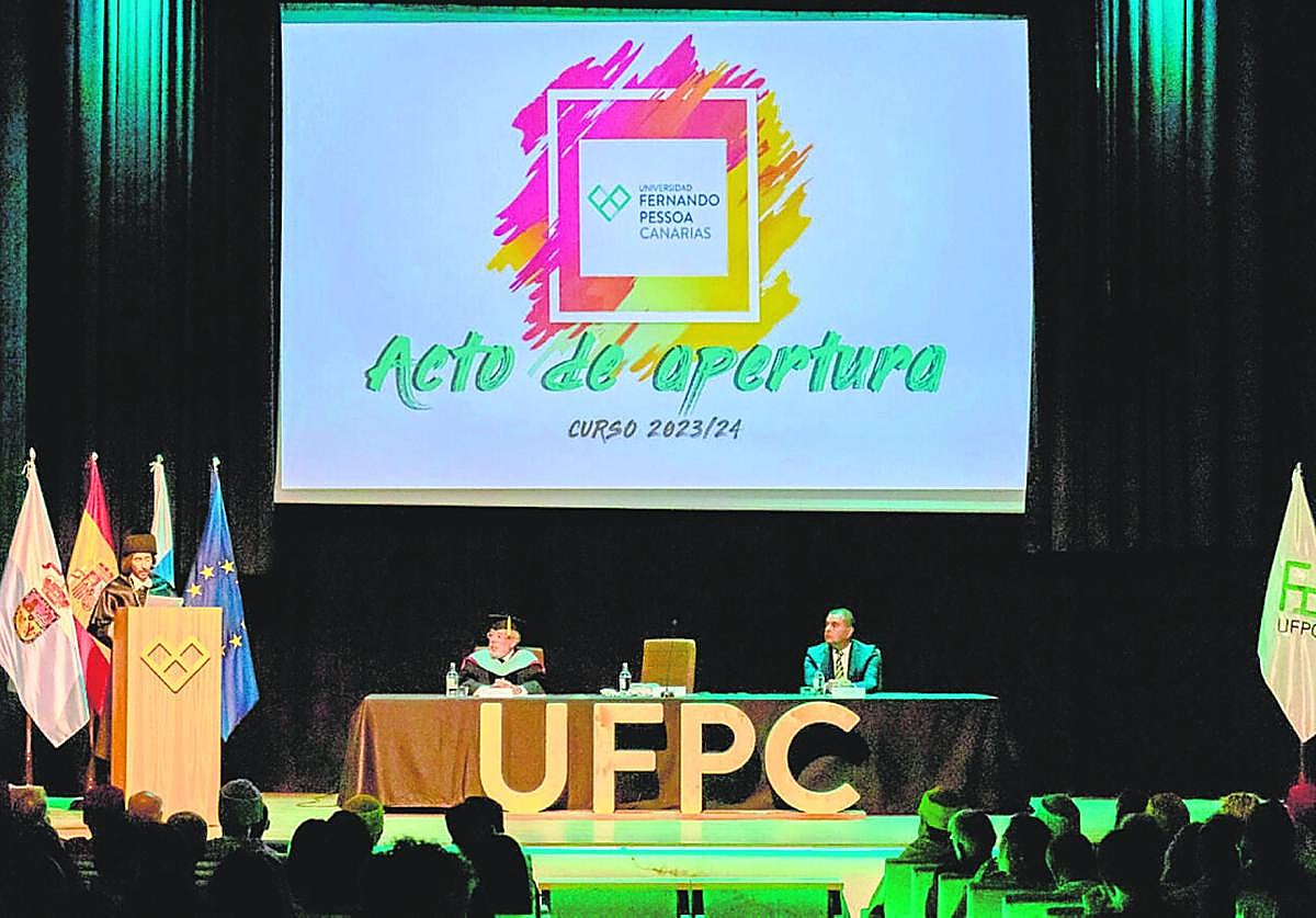 Imagen del acto en la Universidad Fernando Pessoa Canarias.