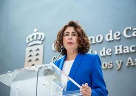 La consejera de Hacienda del Gobierno de Canarias, Matilde Asián.