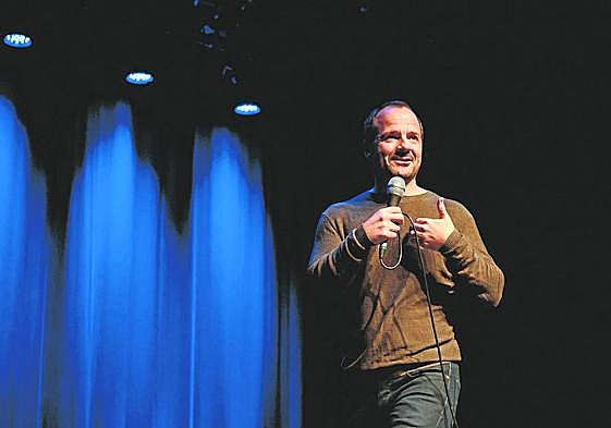 Ángel Martín participa en el Festival Reíslas.