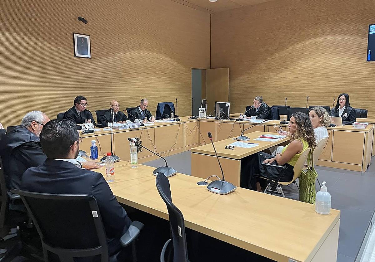 El acusado de acostarse con una menor de 14 años insiste en que no sabía su edad