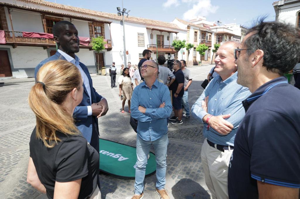 El CB Gran Canaria visita a la Virgen del Pino