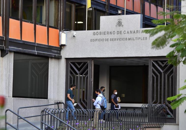 Sindicatos y Gobierno acuerdan «mejorar» el teletrabajo público para atender bien al ciudadano