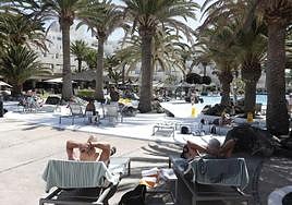 Huéspedes disfrutando de instalaciones del Paradisus Salinas.