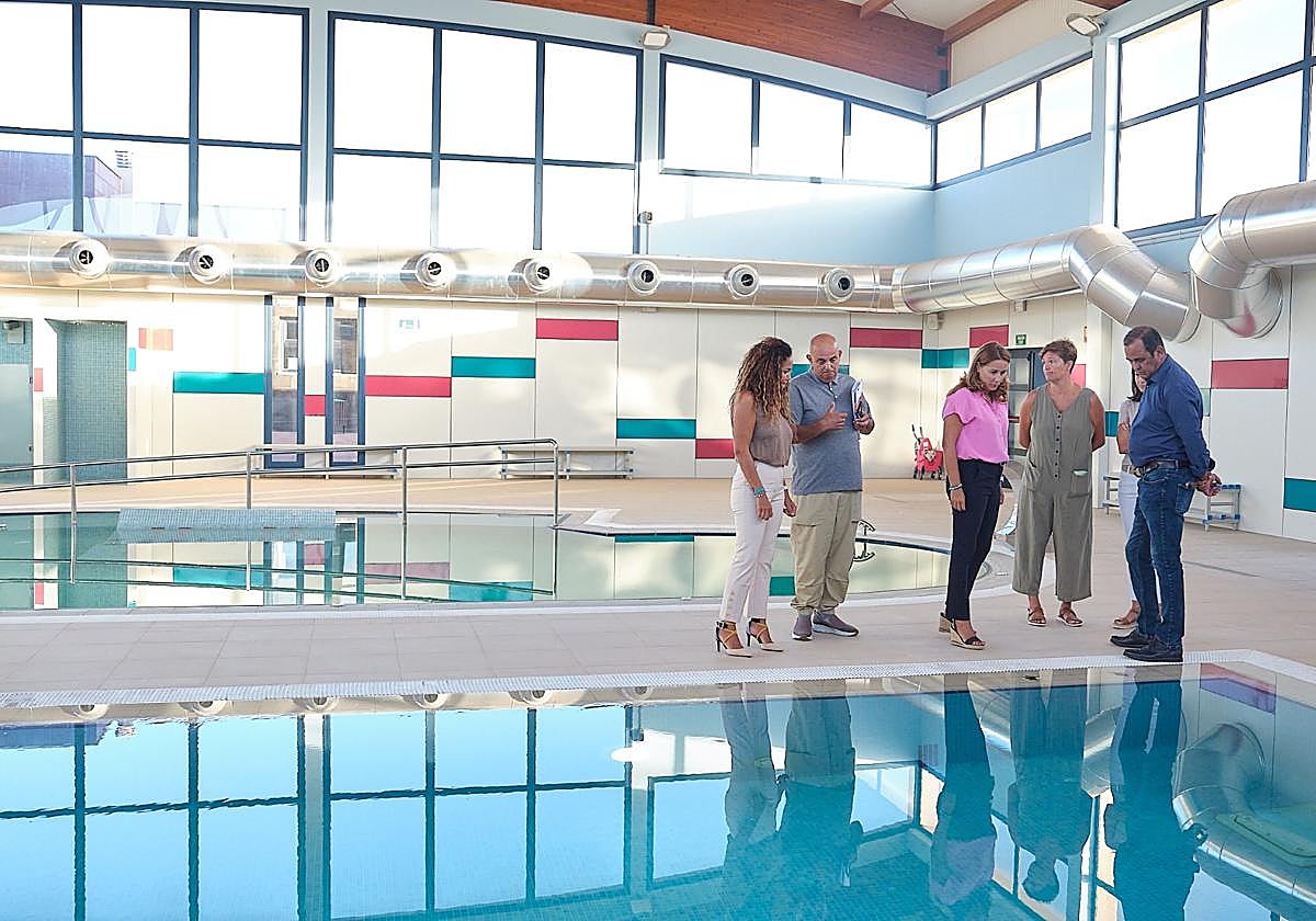 Miembros del Cabildo Insular visitan la nueva infraestructura.