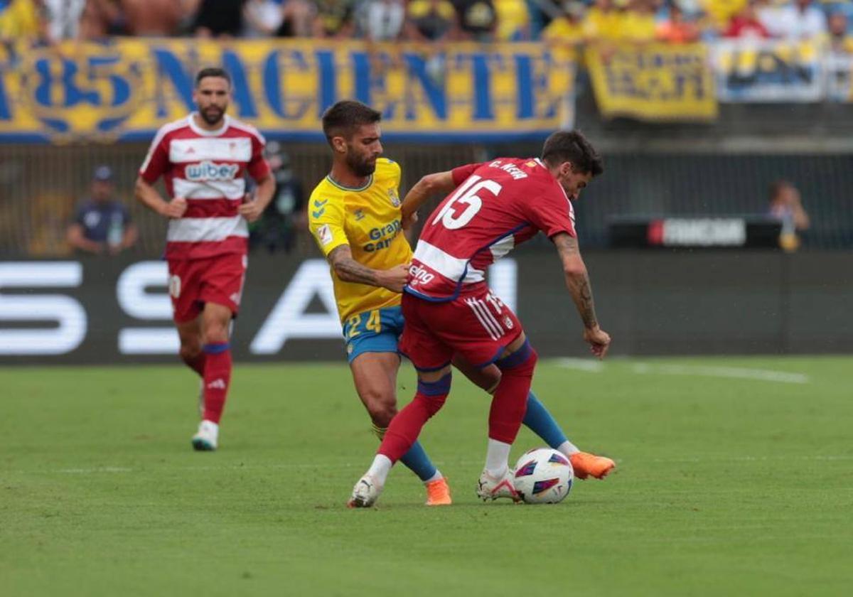 Pejiño, en una acción del partido