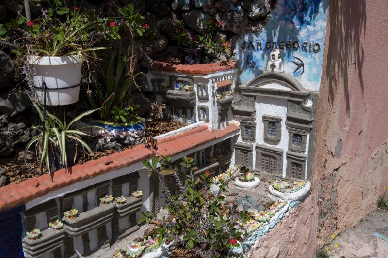 La calle de los mil colores en Valle Los Nueve