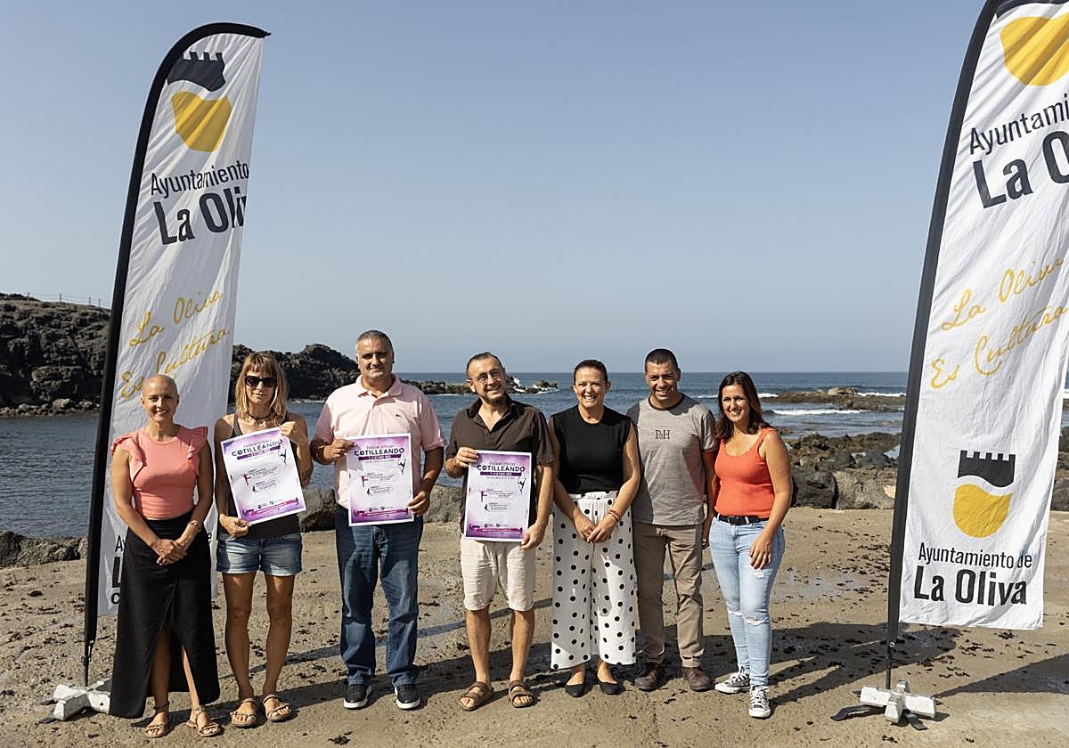 La presentación de festival tuvo lugar en el Muellito Chico de El Cotillo.