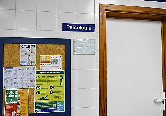 Puerta de la consulta de Psicología del centro de salud de Escaleritas, en la capital grancanaria.