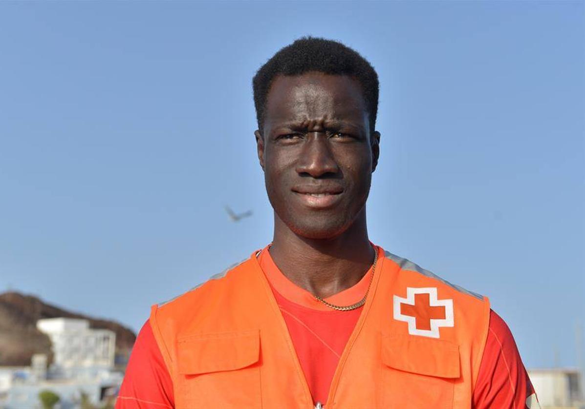 Tama Doucoure, voluntario y traductor de Cruz Roja.