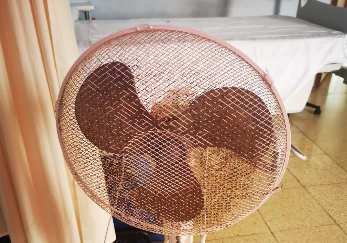 Pacientes y personal, a más de 30 grados en el Materno Infantil