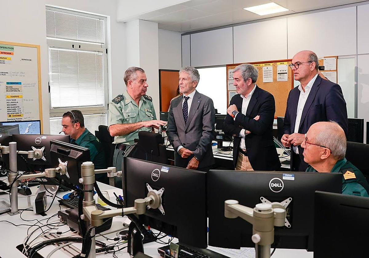 Marlaska está satisfecho con la gestión de la inmigración y descarta el mando único que pide Canarias