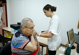 Arranca la campaña de vacunación conjunta de gripe y Covid