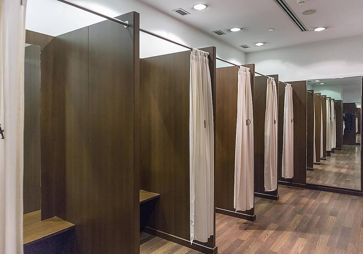 Imagen de archivo de varios probadores.