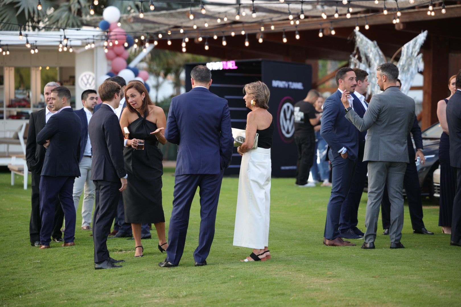 Luz, elegancia y color en la gran fiesta de VolksWagen