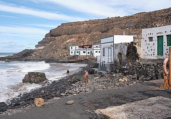 Los Molinos, en el municipio de Puerto del Rosario, con la marea alta.