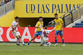 Moleiro, ante el Rayo.