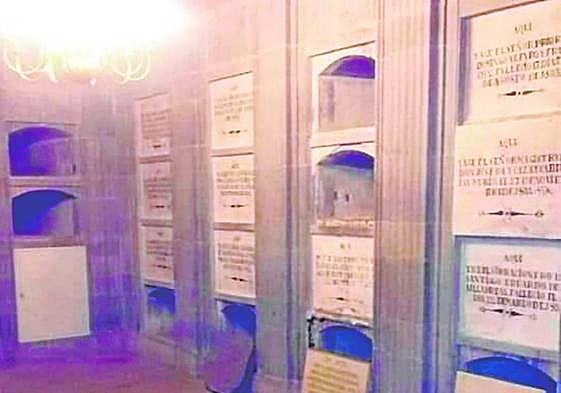 Enterramiento de obispos en la Catedral de Canarias.