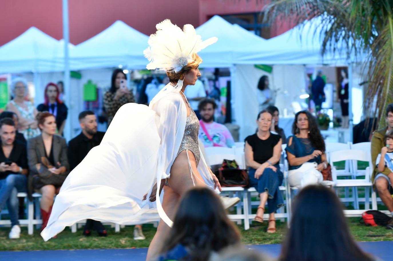 Comienzan los desfiles de Moda y amigos en la capital grancanaria